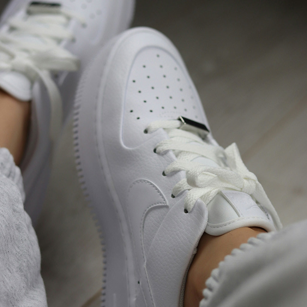 Cool White Street Laces